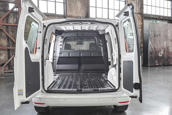 Volkswagen Caddy Cargo пятого поколения: надежный помощник для бизнеса фото 5