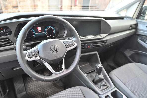Volkswagen Caddy Cargo пятого поколения: надежный помощник для бизнеса фото 6