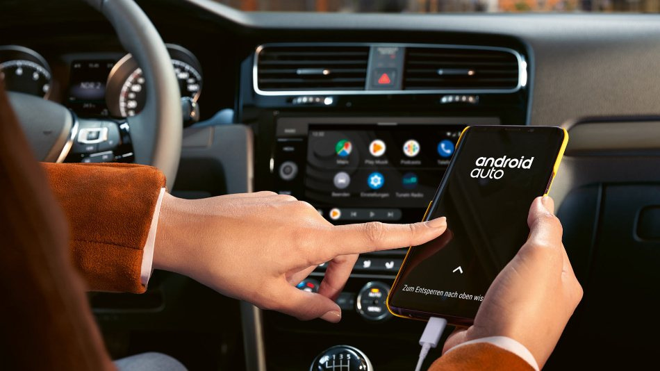 Современные способы подключения смартфона к авто