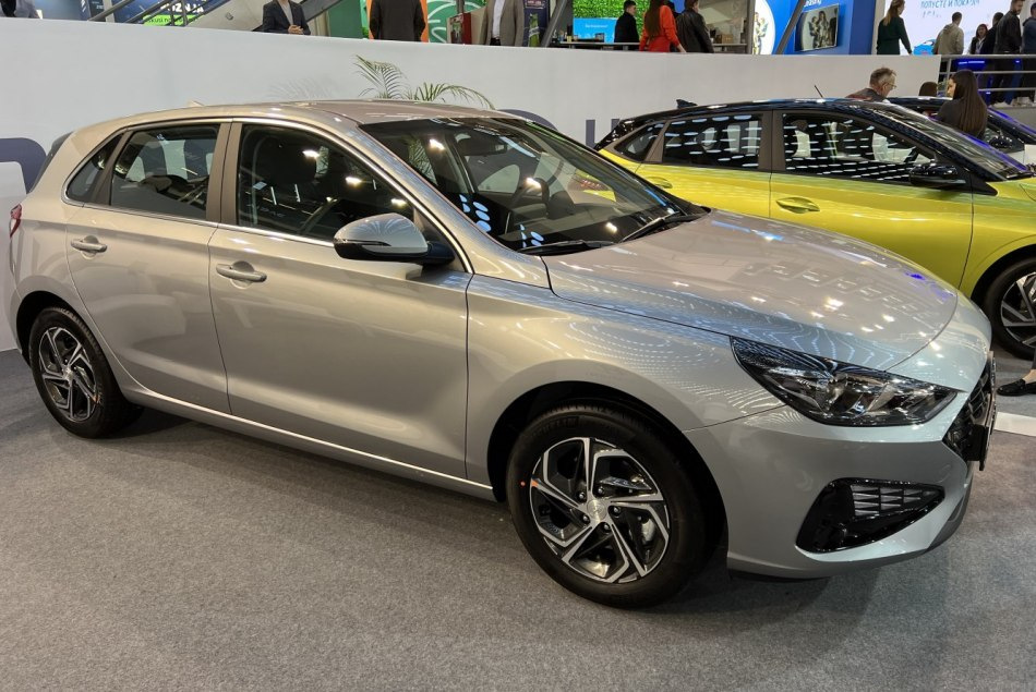 Обзор обновленного хэтчбека Hyundai i30 третьего поколения