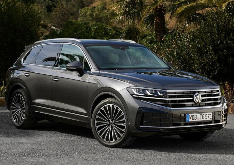 Volkswagen Touareg: обновленный кроссовер стал еще более совершенным