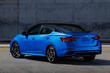 Nissan Sentra 2023: седан среднего класса с обновленным видом фото 4