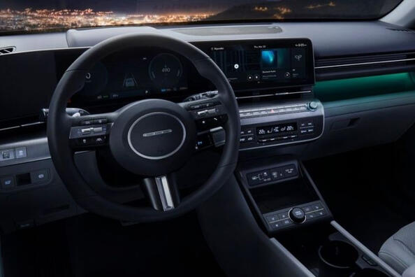 Обзор Hyundai KONA 2023: компактный кроссовер стал больше и технологичнее фото 6