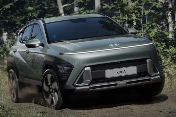 Обзор Hyundai KONA 2023: компактный кроссовер стал больше и технологичнее фото 1