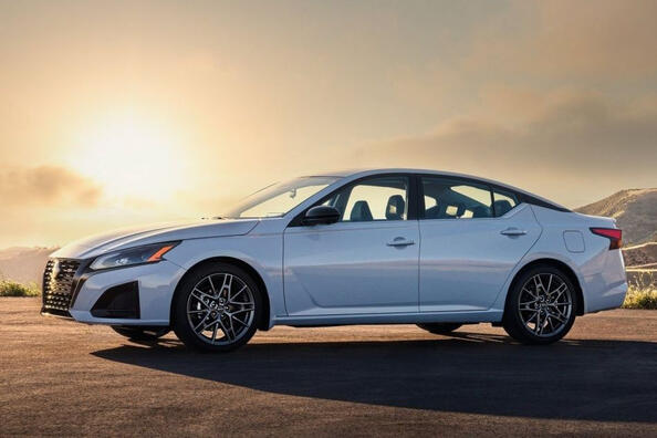 Nissan Altima: обновленный седан для комфортной езды