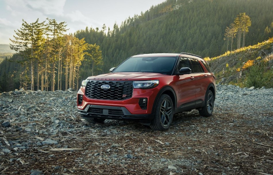 Обзор обновленного американского внедорожника Ford Explorer 2024