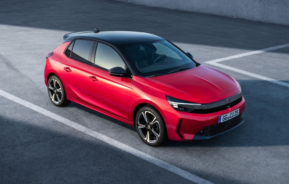 Обзор Opel Corsa шестого поколения фейслифт 2023 года