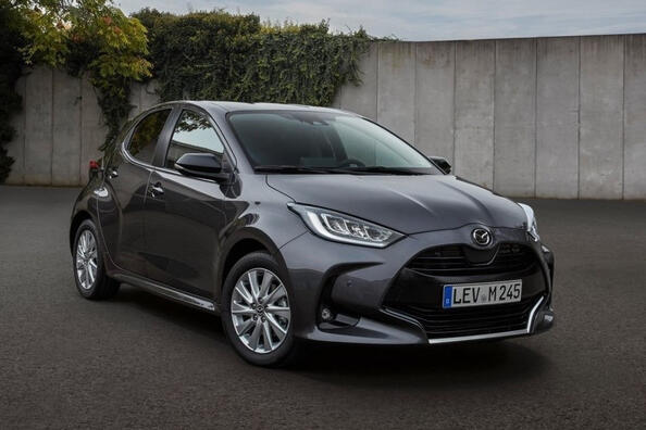 Субкомпактный хэтчбек Mazda 2 Hybrid