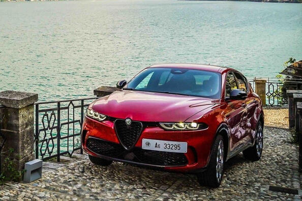 Alfa Romeo Tonale: обзор компактного итальянского кроссовера