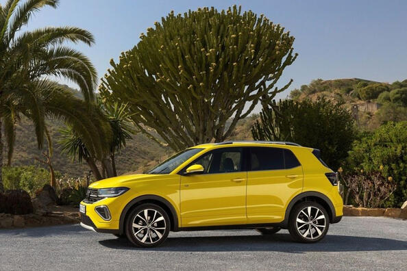 Volkswagen T-Cross первого поколения: фейслифт 2023 года фото 2