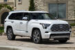 Обзор Toyota Sequoia 2022: третье поколение внедорожника фото 2