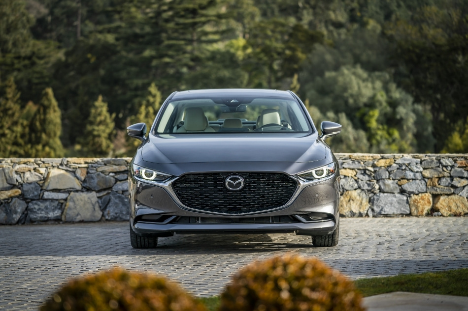 Обзор Mazda 3 Sedan IV поколения
