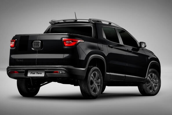 Обзор Fiat Toro: стиль и функциональность в одном пикапе фото 4