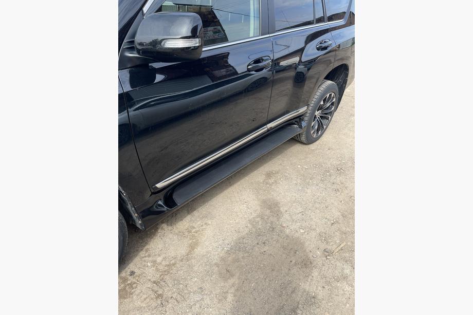 Lexus GX460 2009-2023 гг. Боковые пороги (2 шт., алюминий) Черный (черная подножка) Фото 10