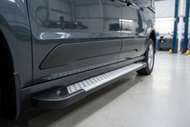 Ford Connect 2021- гг. Боковые пороги Allmond Grey (2 шт., алюминий) Макси база фото 2