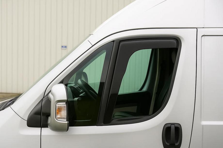 Fiat Ducato 2006-2025 гг. Вставные ветровики Niken Luxury (2 шт) Image