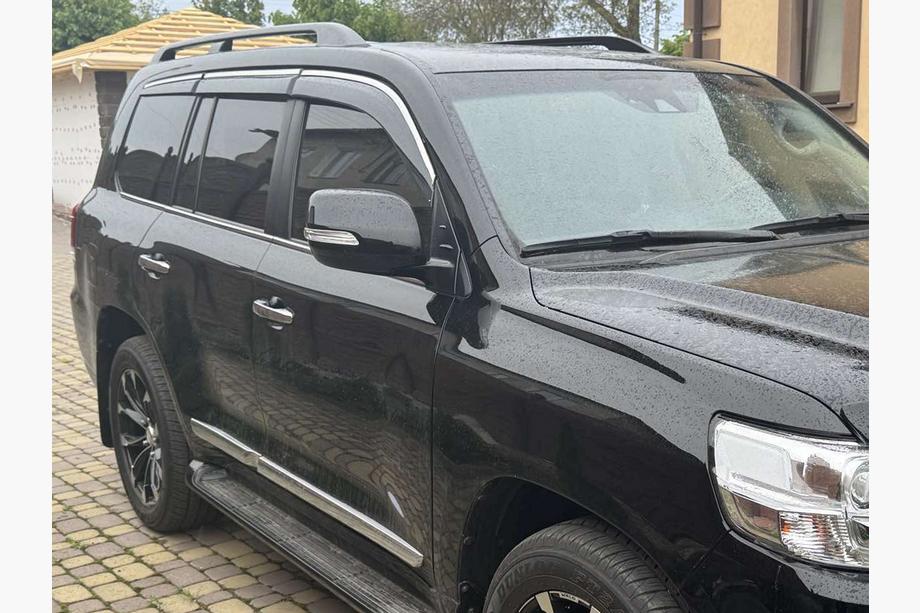Toyota Land Cruiser 200 2007-2021 гг. Ветровики с хромированным молдингом Niken Luxury (6 шт) Image