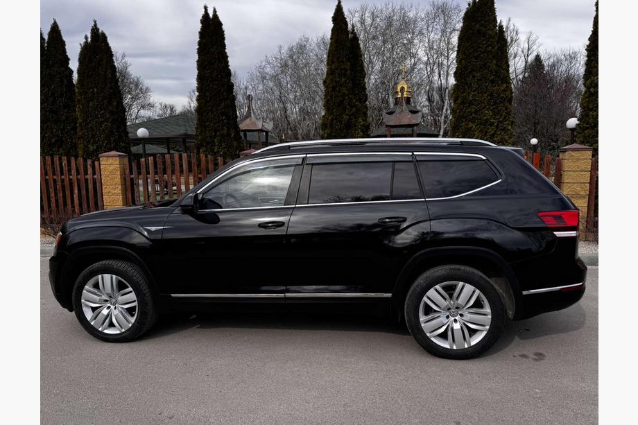 Volkswagen Atlas (Terramont) 2016- гг. Ветровики с хромированным молдингом Niken Luxury (6 шт) Фото 1