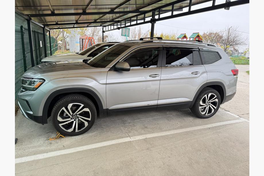 Volkswagen Atlas (Terramont) 2016- гг. Ветровики с хромированным молдингом Niken Luxury (6 шт) Фото 5