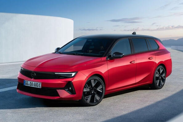 Обзор Opel Astra Sports Tourer Electric: электрический универсал с характером