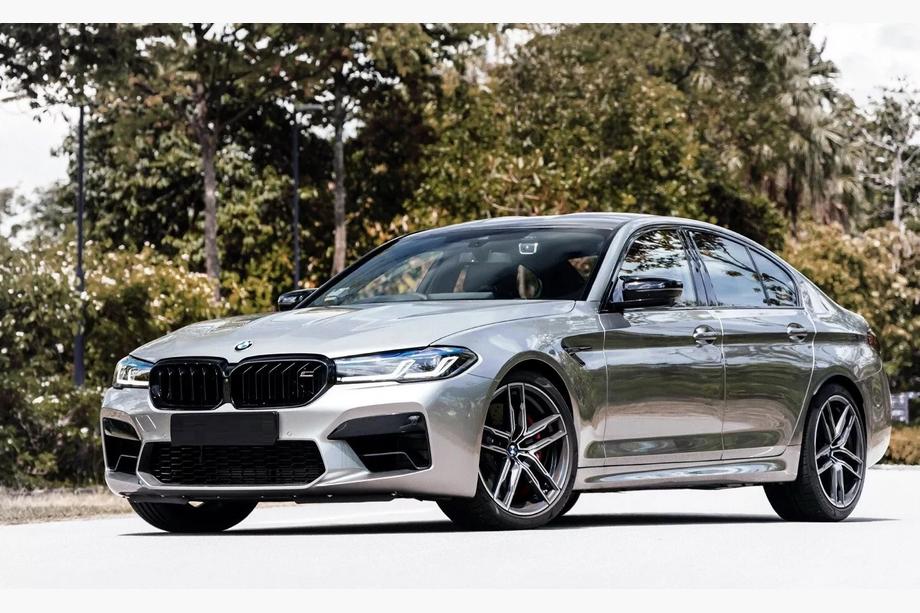 BMW 5 серия G30/G31 2017–2023 гг. Ноздри M-Look (2021-2023, черный глянец) Image