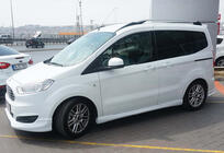 Ford Courier 2014-2023 гг. Боковые Пороги DPT (Черный Глянец) фото 1