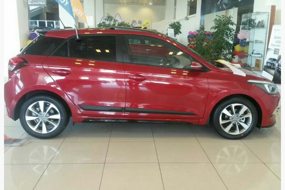Hyundai I-20 2014-2020 гг. Боковые Пороги DPT (2014-2020, Черный Глянец) Image