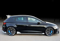 Seat Leon 2013-2020 гг. Боковые Пороги DPT V-3 (2017-2020, Черный Глянец) фото 4