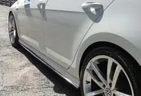 Volkswagen Golf 7/E-Golf 2012-2020 гг. Боковые Пороги DPT V-2 (Черный Глянец) фото 5
