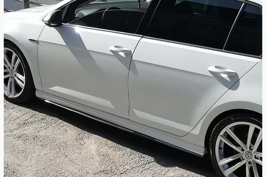 Volkswagen Golf 7/E-Golf 2012-2020 гг. Боковые Пороги DPT V-2 (Черный Глянец) Image