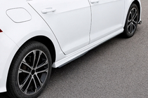 Volkswagen Golf 7/E-Golf 2012-2020 гг. Боковые Пороги DPT V-4 (Черный Глянец) фото 1