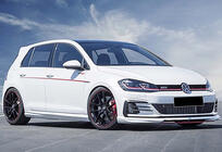 Volkswagen Golf 7/E-Golf 2012-2020 гг. Боковые Пороги DPT V-5 (Черный Глянец) фото 1