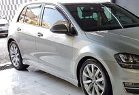 Volkswagen Golf 7/E-Golf 2012-2020 гг. Боковые Пороги DPT V-9 (Черный Глянец) фото 1