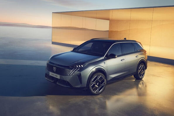 Обзор Peugeot 5008 III поколения 2024 года