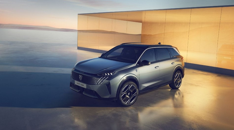 Обзор Peugeot 5008 III поколения 2024 года