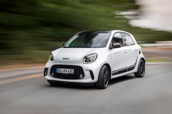 Обзор городского электромобиля Smart EQ forfour