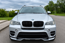 BMW X5 E70 2007-2013 гг. Накладка на передний бампер (2010-2013, грунтованная под покраску) фото 2