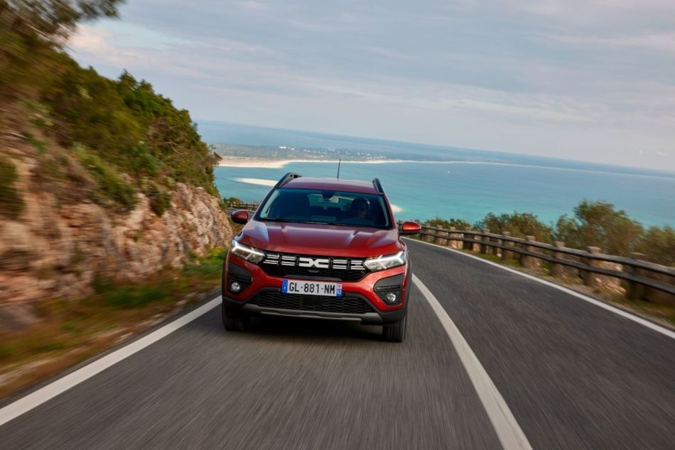 Обзор Dacia Jogger: обновление первого поколения