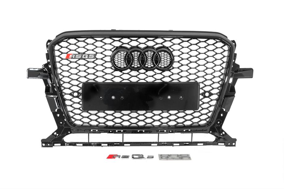 Audi Q5 2008-2017 гг. Передняя решетка RSQ-Style с надписью Quattro (2012-2017, черная) Image