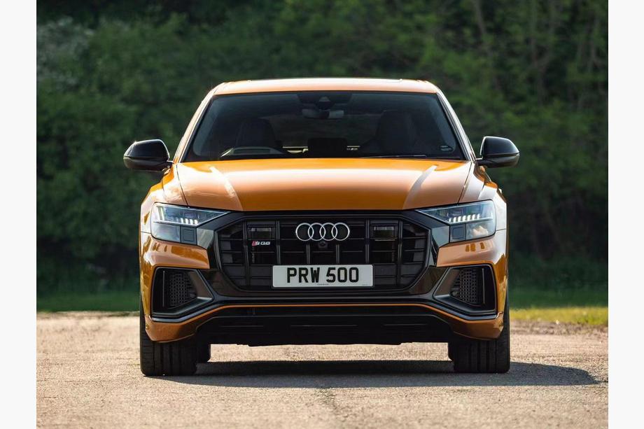 Audi Q8 2018- гг. Передняя решетка радиатора SQ-Style (2018-2023, черная) Image