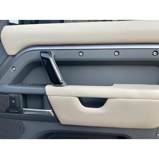 Черные накладки в салон Land Rover Defender 2019- гг. фото 4