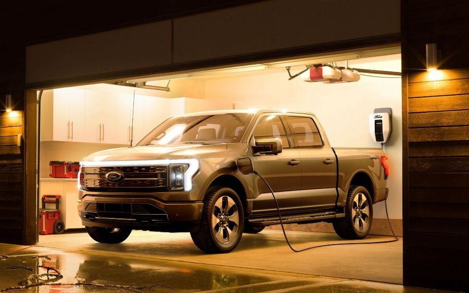 Ford F-150 Lightning: обзор электрического пикапа