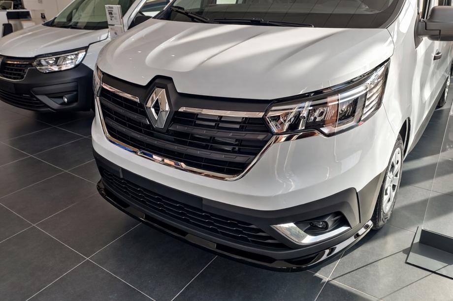 Renault Trafic 2015- гг. Передний лип 2021+ (ABS) Image