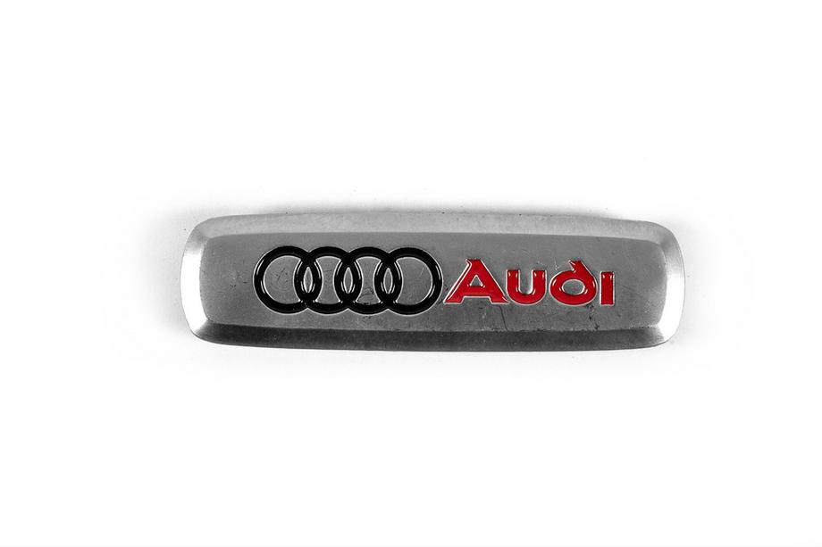 Audi Алюминиевый шильдик для ковриков (1 шт) Фото 2