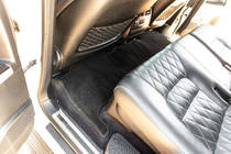 Toyota Land Cruiser 200 2007-2021 гг. Текстильные коврики Classic V-2 (2012-2021, Черный) фото 13