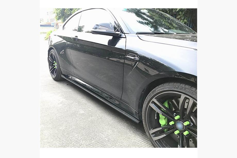 BMW 2 серия F22/F23 2014-2021 гг. Накладки на пороги Carbon V2 (для M-Competition) Фото 3