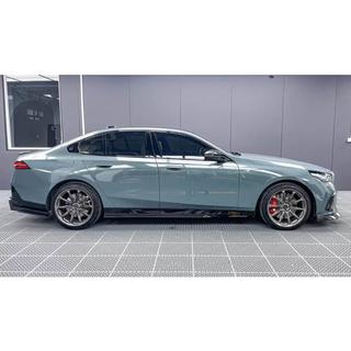 Накладки на пороги (для M-Sport, Карбон) BMW 5/i5 серия G60/G60E/G61 2023- гг. фото 2
