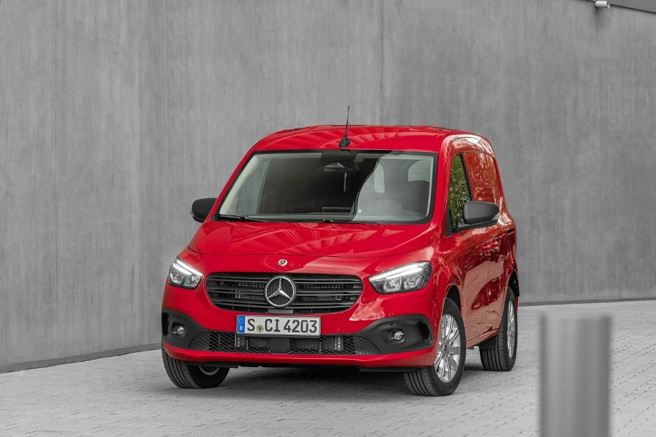 Обзор фургона Mercedes-Benz Citan Furgon второго поколения