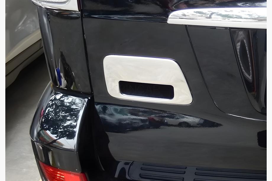 Toyota Land Cruiser Prado 120 2002-2009 гг. Хромированная накладка на ручку багажника (нержавейка) Фото 5