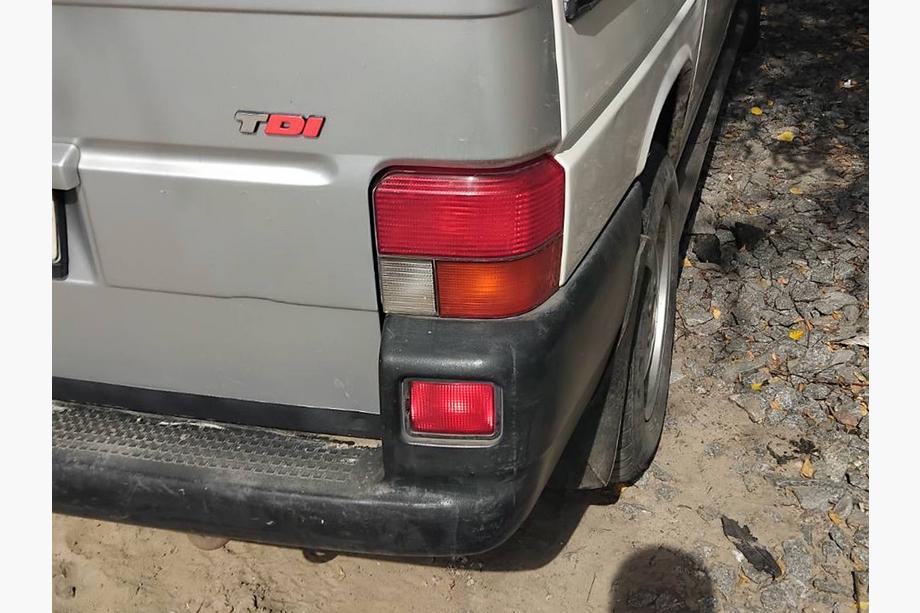Volkswagen T4 Transporter 1990-2003 гг. Задний шильдик Tdi Под оригинал, I - Красная Фото 5